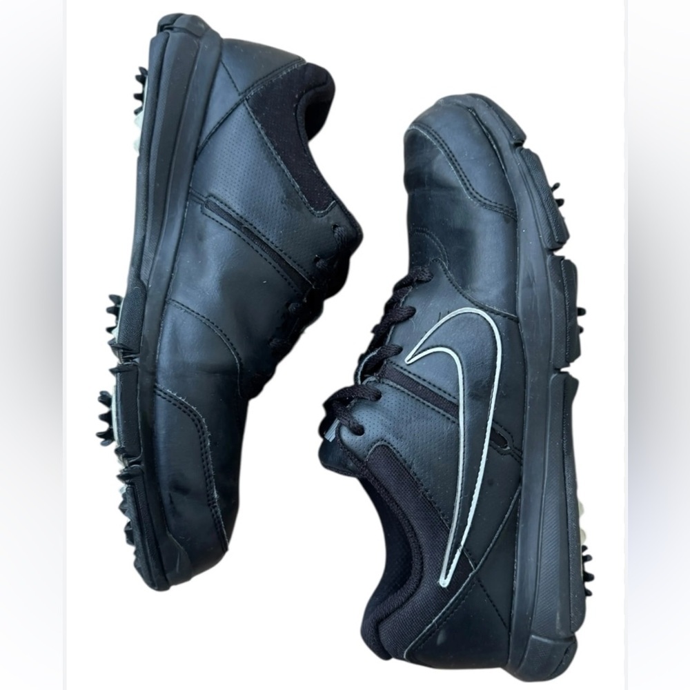 Nike Men's Black Athletic Shoes with White Swoosh golf Nike Durasport 4